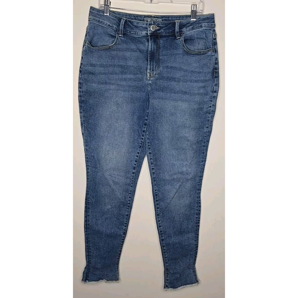 Maurices Jeans Womens L Jegging High Rise Skinny Stretch Raw Hem Medium Wash